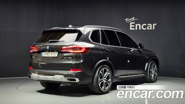 BMW X5 xDrive 45e xLine — пробег 87 897 км — фото 2 из 5