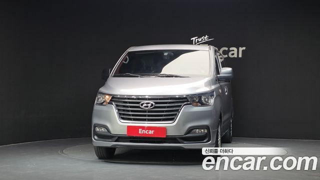 Hyundai Starex Van 3-Seater Smart — пробег 117 573 км — фото 3 из 5