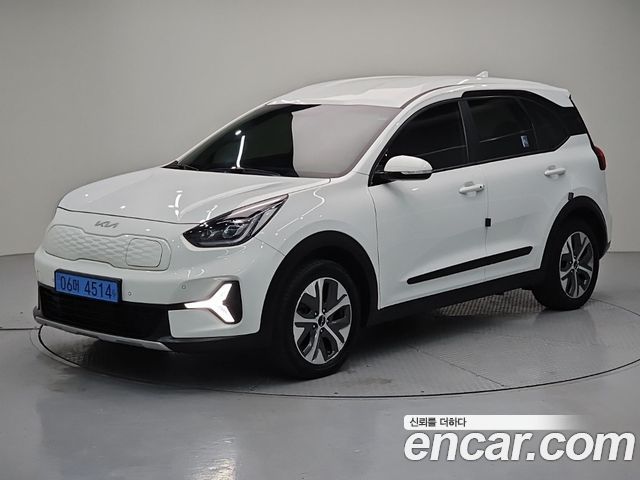 Kia Niro Air — пробег 130 879 км — фото 1 из 5