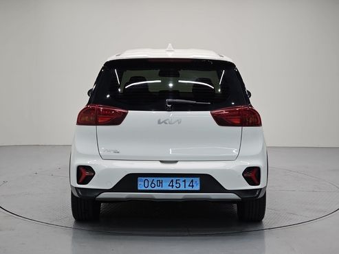Kia Niro Air — пробег 130 879 км — фото 3 из 5