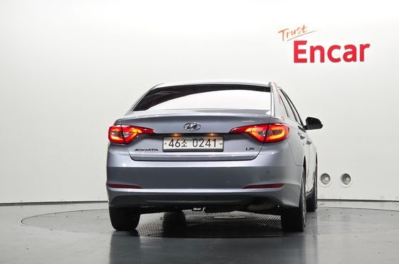 Hyundai Sonata LPI Premium — пробег 127 617 км — фото 4 из 5