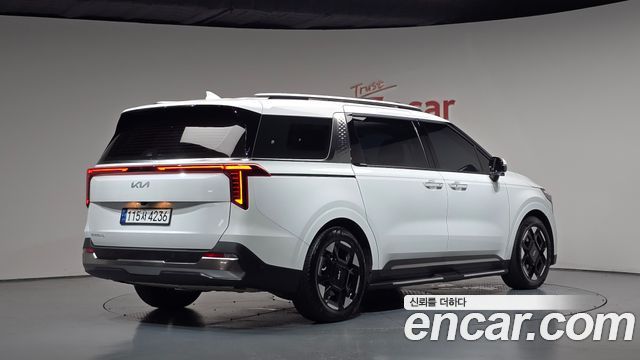Kia Carnival Gasoline 7-Seater Signature — пробег 29 711 км — фото 2 из 5