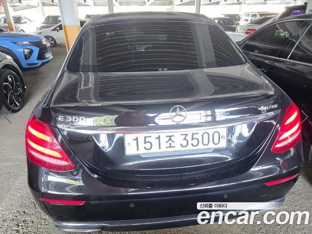 Mercedes-Benz E-Class из Кореи Encar