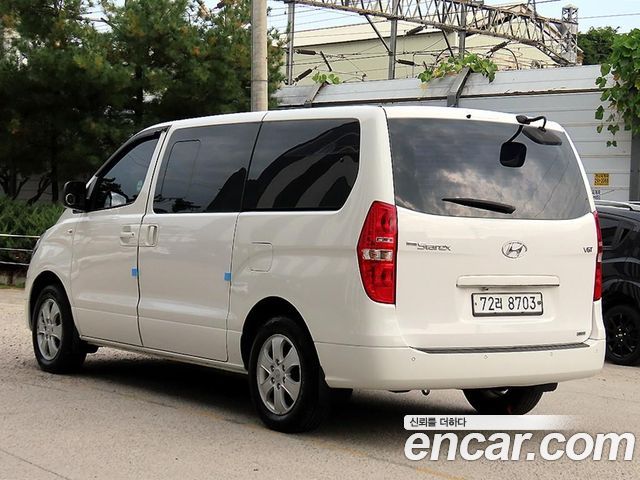 Hyundai Starex 4WD 11-Seater Wagon Smart — пробег 159 000 км — фото 2 из 5