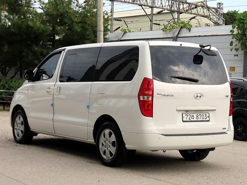 Hyundai Starex 4WD 11-Seater Wagon Smart — пробег 159 000 км — фото 2 из 5