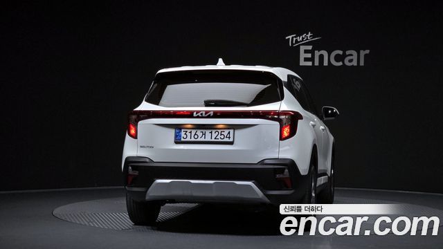 Kia Seltos из Кореи Encar