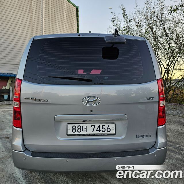 Hyundai Starex 5-Seater VAN CVX Luxury — пробег 140 200 км — фото 4 из 5