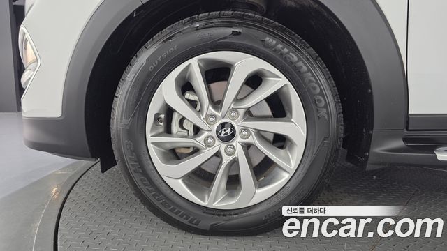 Hyundai Tucson Diesel 2.0 2WD Smart — пробег 175 434 км — фото 5 из 5