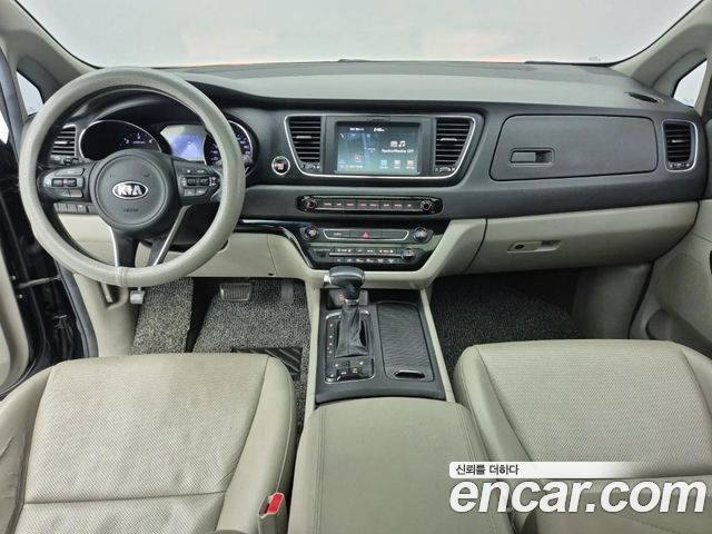 Kia Carnival из Кореи Encar