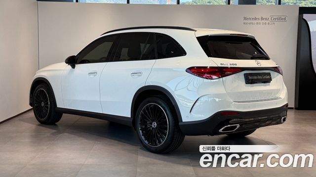 Mercedes-Benz GLC-Class GLC300 4MATIC AMG Line — пробег 2 501 км — фото 3 из 5