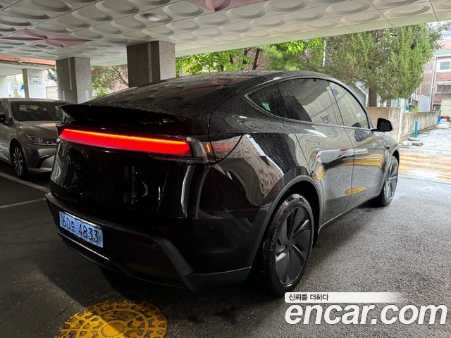 Tesla Model Y Premium RWD — пробег 3 000 км — фото 4 из 5