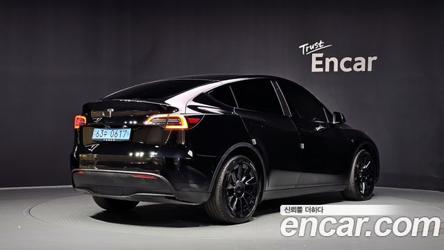 Tesla Model Y Long Range AWD — пробег 20 583 км — фото 2 из 5