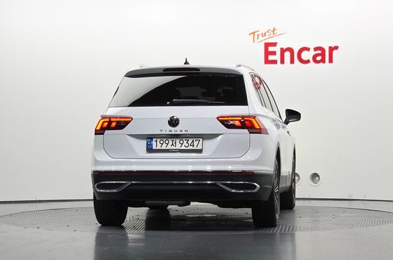 Volkswagen Tiguan 2.0 TDI Premium — пробег 114 516 км — фото 4 из 5