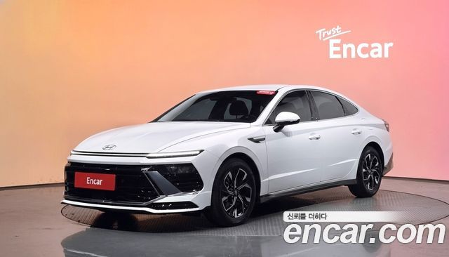 Hyundai Sonata 2.0 Exclusive — пробег 14 825 км — фото 1 из 5