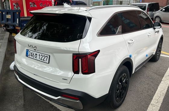 Kia Sorento HEV 1.6 2WD Signature — пробег 4 300 км — фото 2 из 5