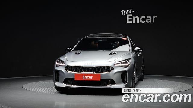 Kia Stinger 3.3 GT AWD Tribute Edition — пробег 97 815 км — фото 3 из 5