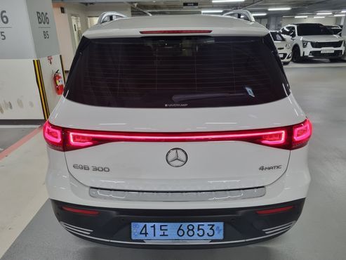 Mercedes-Benz EQB EQB300 4MATIC Electric Art — пробег 60 000 км — фото 4 из 5
