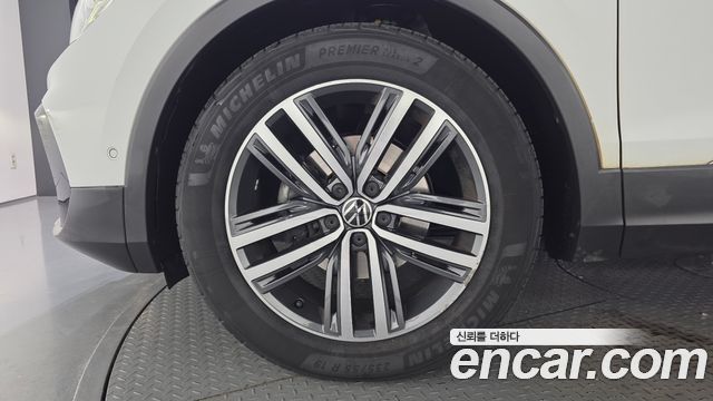 Volkswagen Tiguan 2.0 TDI Prestige — пробег 113 814 км — фото 5 из 5