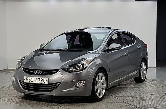 Hyundai AVANTE M16 GDI Top — пробег 56 612 км — фото 1 из 5