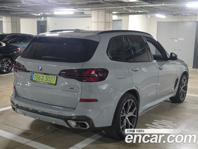 BMW X5 xDrive 40i M Sport — пробег 4 084 км — фото 2 из 5