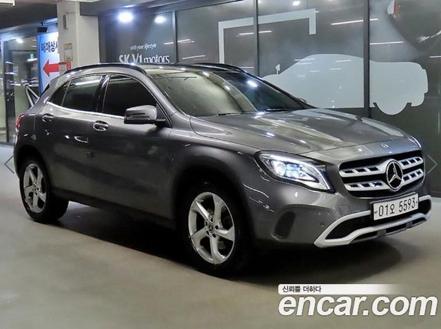 Mercedes-Benz GLA-Class GLA220 — пробег 42 906 км — фото 1 из 5
