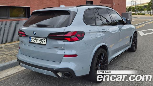 BMW X5 xDrive 50e M Sport — пробег 53 064 км — фото 3 из 5