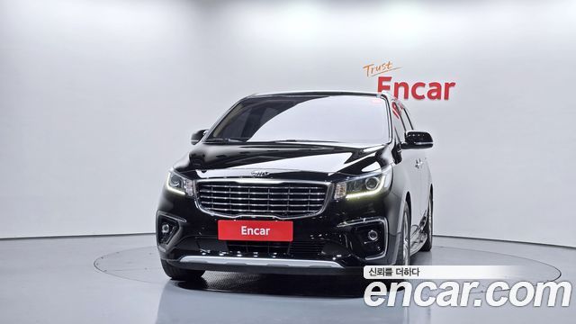 Kia Carnival 9-Seater Prstige — пробег 86 607 км — фото 3 из 5