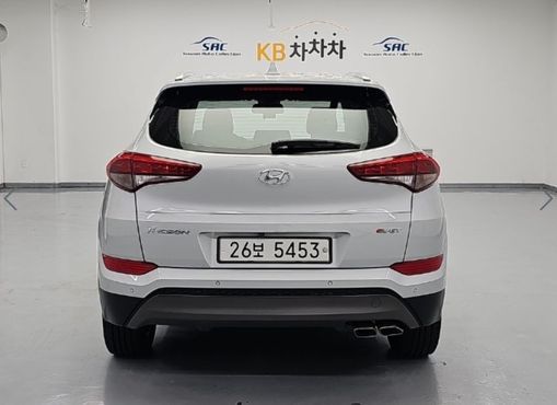 Hyundai Tucson Diesel 2.0 2WD Premium — пробег 181 052 км — фото 3 из 3