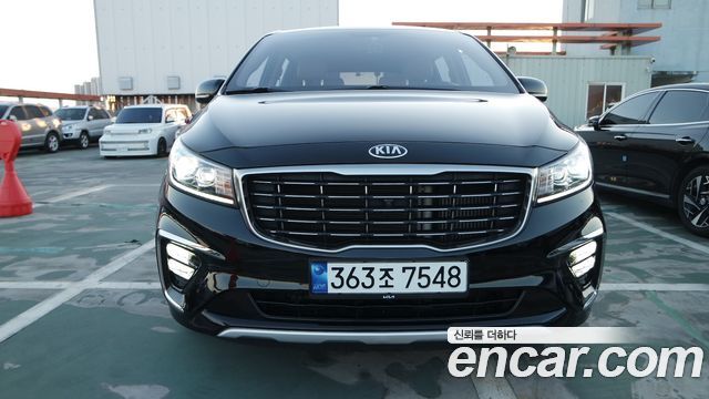 Kia Carnival 7-Seater Limousine President — пробег 86 000 км — фото 3 из 5