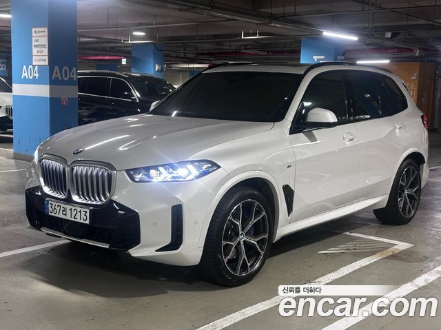 BMW X5 xDrive 40i M Sport — пробег 5 410 км — фото 1 из 5