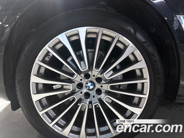 BMW X7 xDrive 40i Design Pure Excellence 6-Seater — пробег 8 002 км — фото 5 из 5