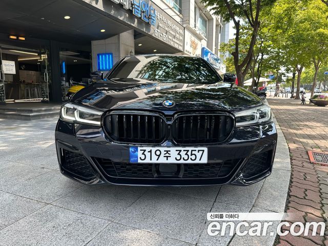 BMW 5-Series 520i M Sport — пробег 32 000 км — фото 3 из 5