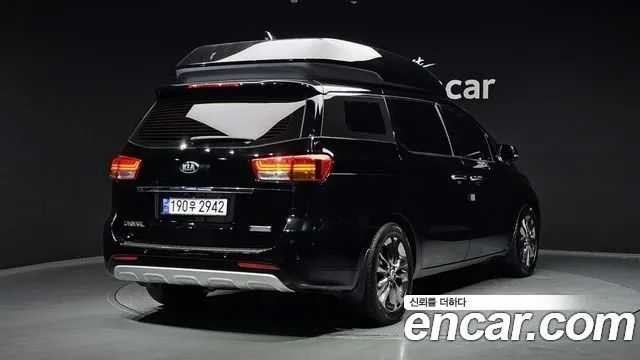 Kia Carnival из Кореи Encar
