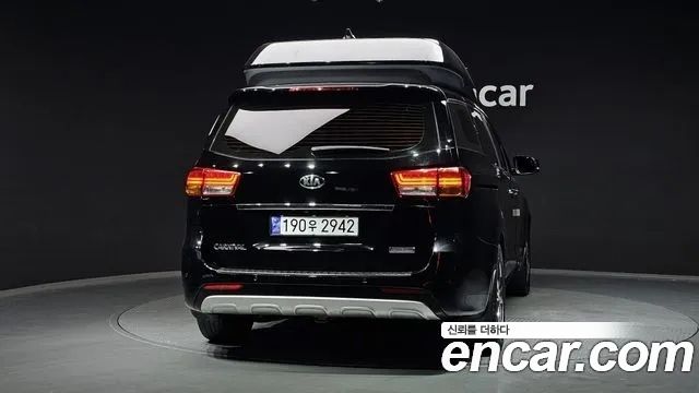 Kia Carnival из Кореи Encar