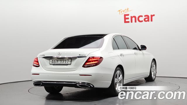 Mercedes-Benz E-Class из Кореи Encar