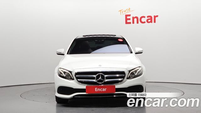Mercedes-Benz E-Class из Кореи Encar