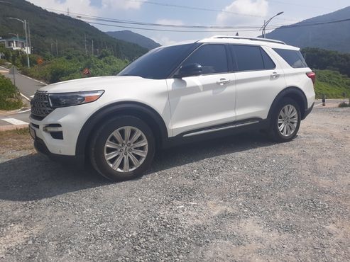 Ford Explorer 2.3 LimIted 4WD — пробег 50 000 км — фото 3 из 5