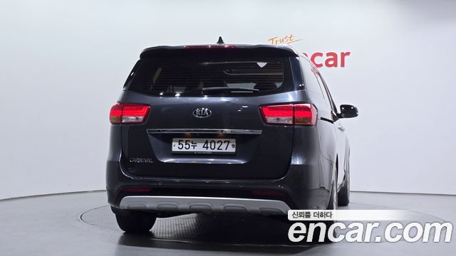 Kia Carnival из Кореи Encar