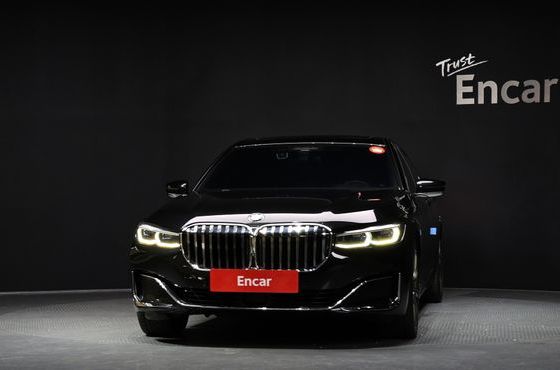 BMW 7-Series 750Li xDrive Design Pure Excellence Prestige — пробег 105 860 км — фото 3 из 5