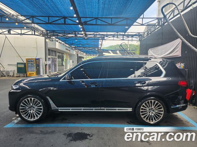 BMW X7 xDrive 40i Design Pure Excellence 7-Seater — пробег 30 000 км — фото 4 из 5