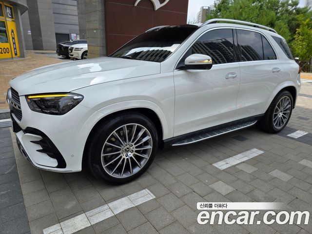 Mercedes-Benz GLE-Class GLE450 4MATIC — пробег 500 км — фото 2 из 5