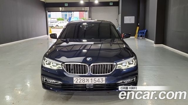 BMW 5-Series 520d Luxury Plus — пробег 74 400 км — фото 1 из 5