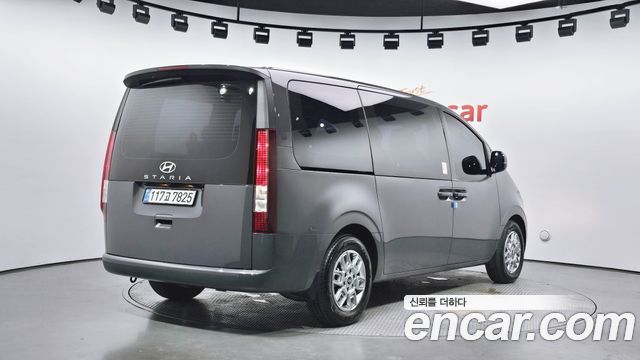 Hyundai Staria из Кореи Encar