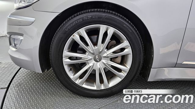 Hyundai Genesis из Кореи Encar