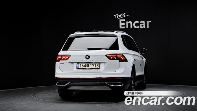 Volkswagen Tiguan 2.0 TSI Prestige — пробег 44 234 км — фото 4 из 5