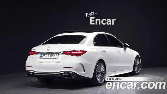 Mercedes-Benz C-Class C300 4MATIC AMG Line — пробег 13 374 км — фото 2 из 5