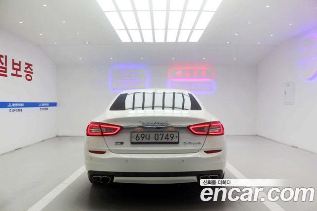 Maserati Quattroporte из Кореи Encar