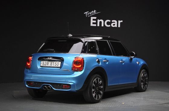 Mini Cooper 5Door Standard 3rd — пробег 115 215 км — фото 2 из 5