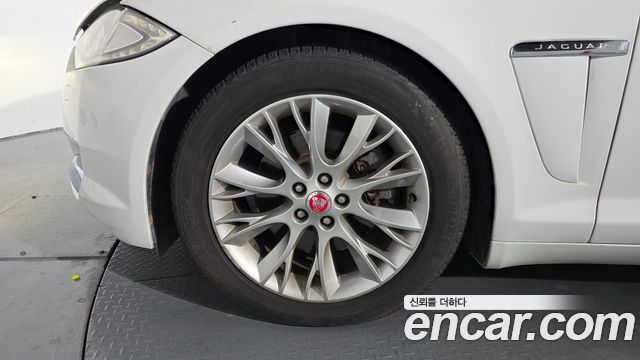Jaguar XF из Кореи Encar