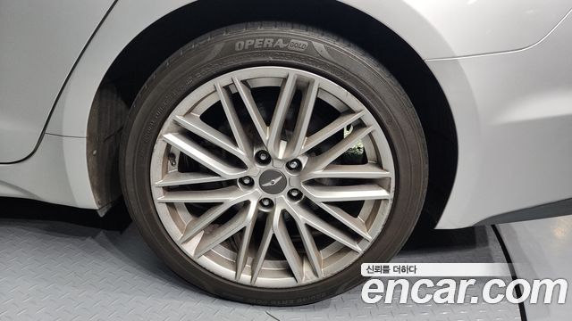 Genesis G70 из Кореи Encar